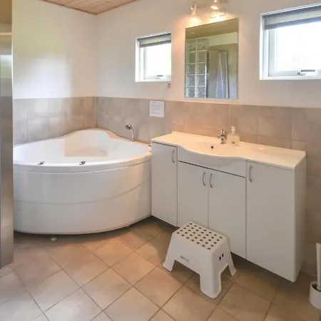 Four-bedroom Holiday In